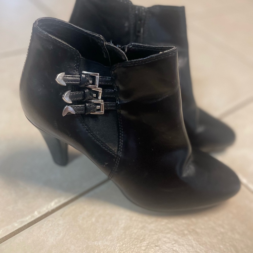 Naturalizer Black Heeled Boots with Buckle Detail